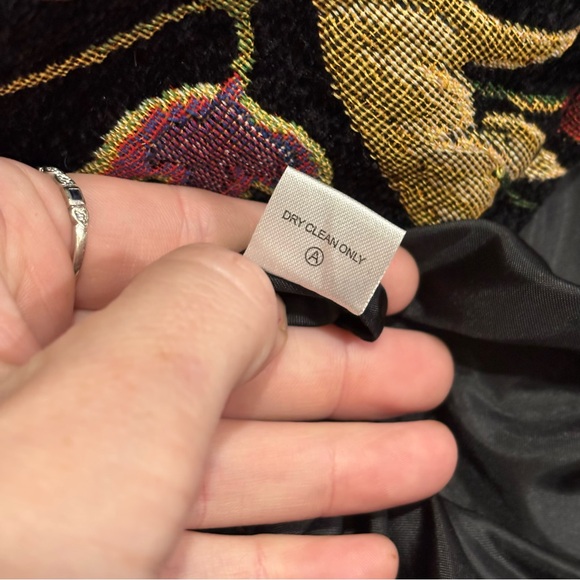 Black Velvet Floral Brocade Tapestry Vest Size Small Dark Academia Indie Sleeze - Picture 7 of 7